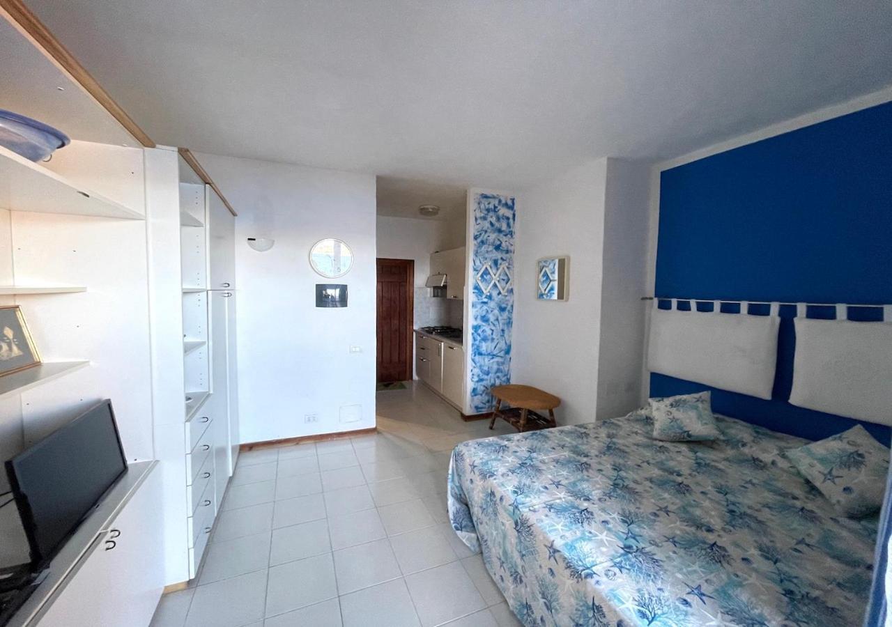 San Teodoro Punta Est Delizioso Monolocale Vista Mare Apartment Luaran gambar