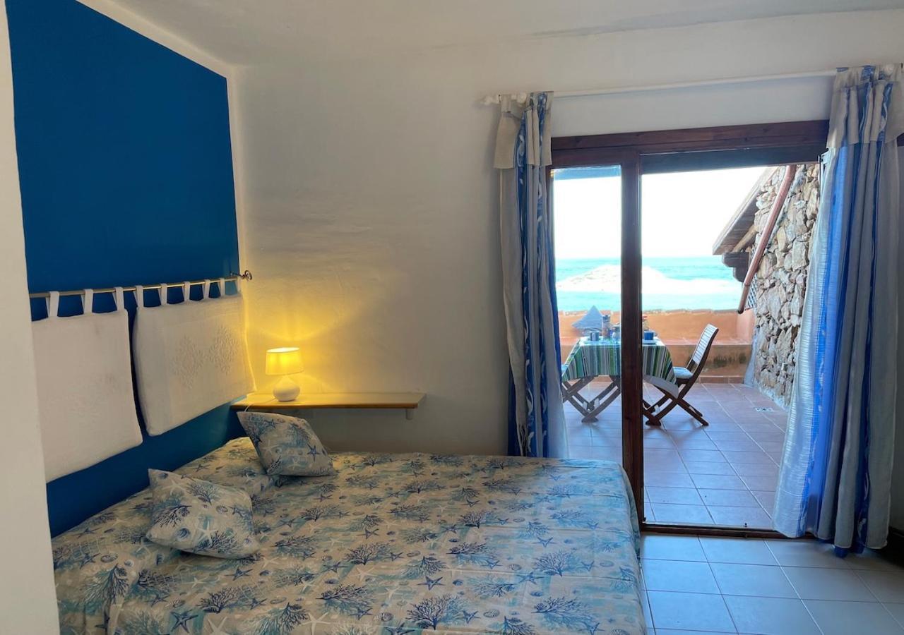 San Teodoro Punta Est Delizioso Monolocale Vista Mare Apartment Luaran gambar