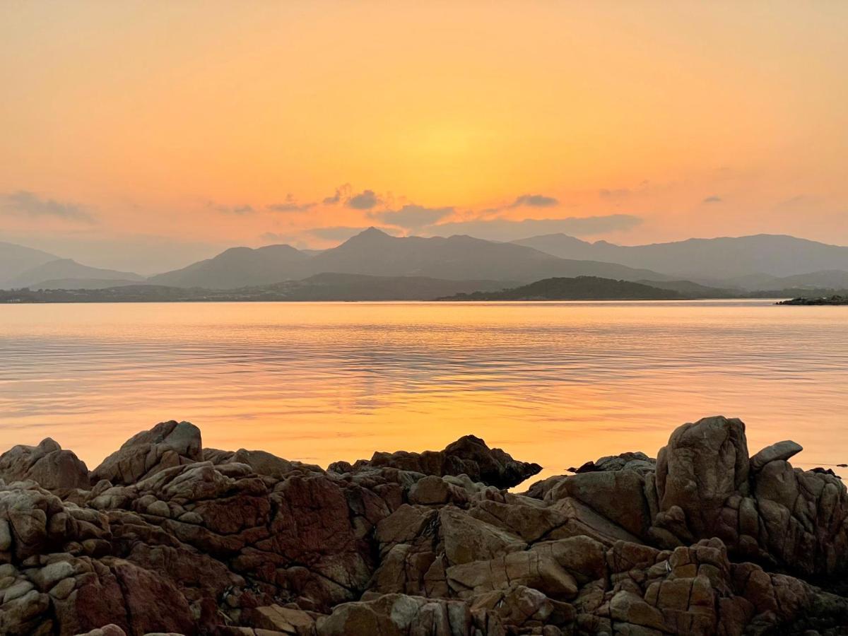 San Teodoro Punta Est Delizioso Monolocale Vista Mare Apartment Luaran gambar