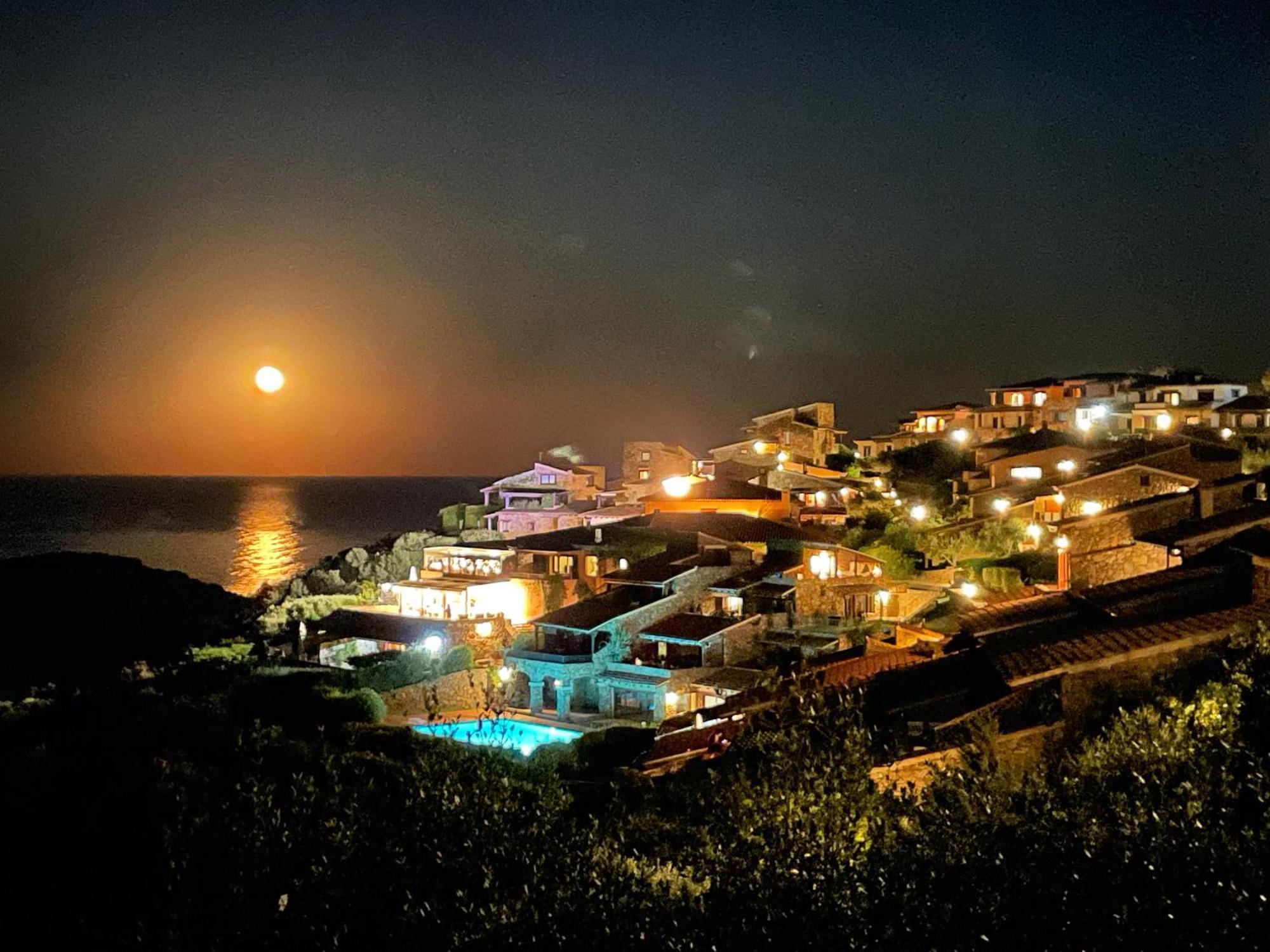 San Teodoro Punta Est Delizioso Monolocale Vista Mare Apartment Luaran gambar